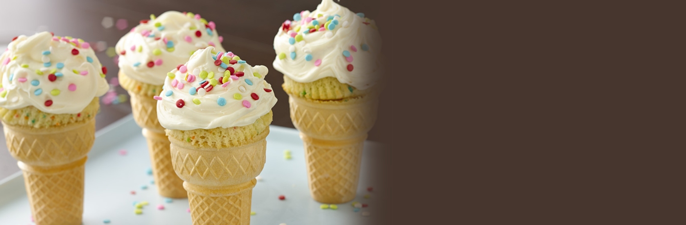 Ice cream cone cakes banner